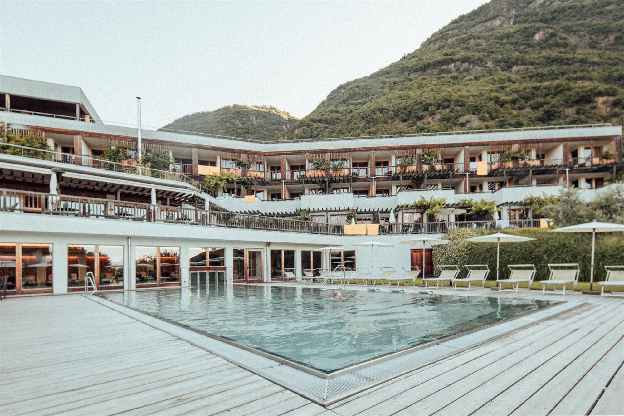 Biohotel Theiner'S Garten Lana Bagian luar foto