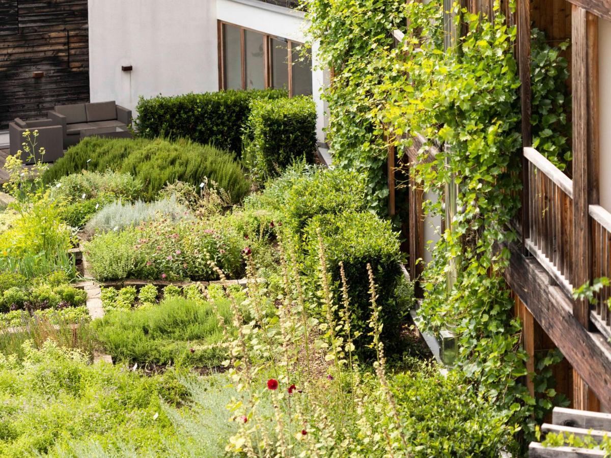 Biohotel Theiner'S Garten Lana Bagian luar foto